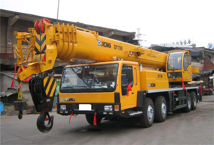 聂荣县吊车出租选择重点