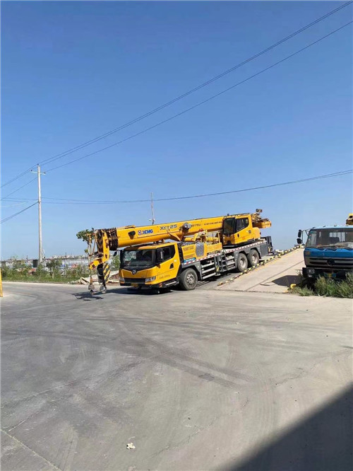 聂荣县吊车作业时，可能会产生哪些额外收费项目？