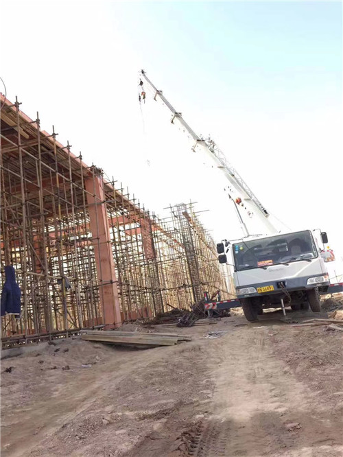 聂荣县吊车作业的安全注意事项有哪些？